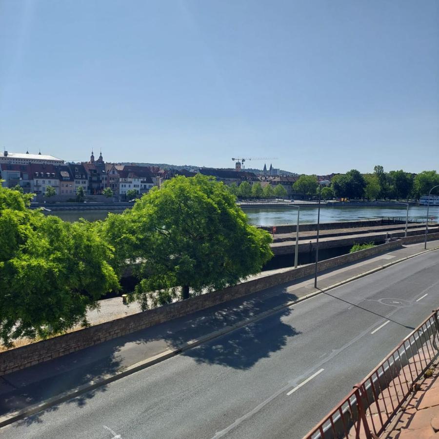 Stilvolle Direkt In Der Apartment Wurzburg